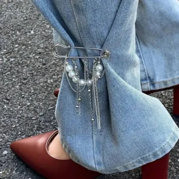 Elegant Pearl Anklet with Chain