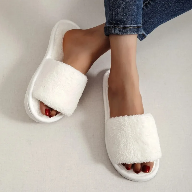 Lightweight Warm Slippers