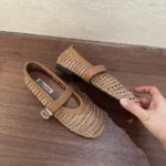 Hollow-Out Summer Flats — Image 5