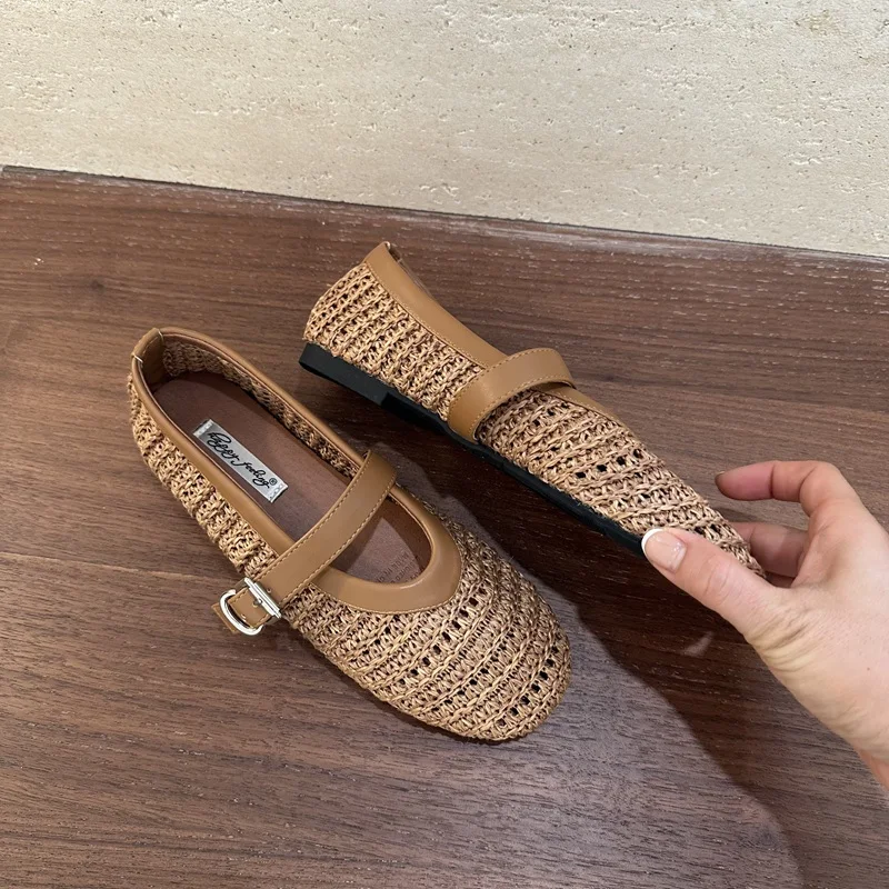 Hollow-Out Summer Flats