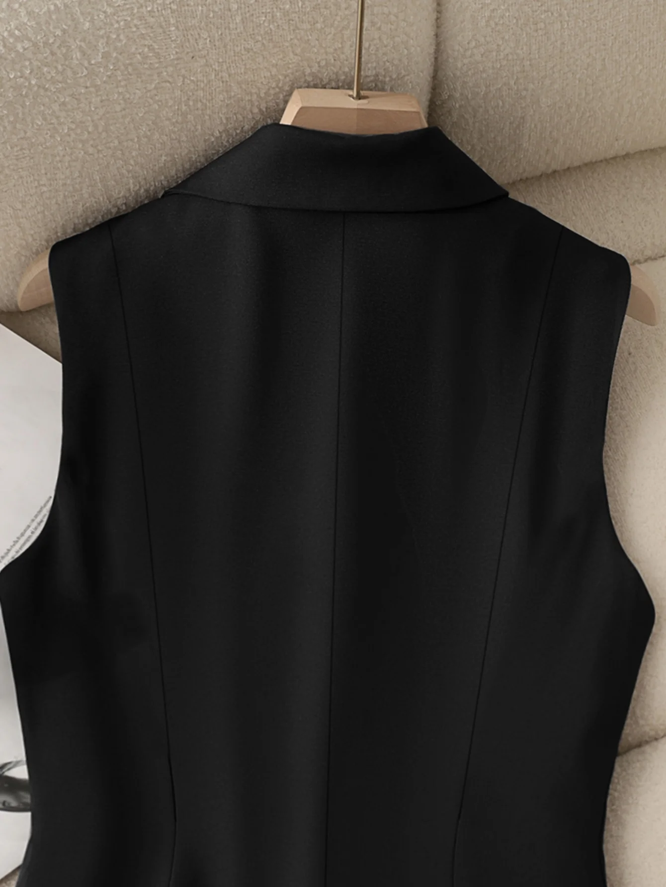 Formal Shawl Collar Vest with Fitted Waist
