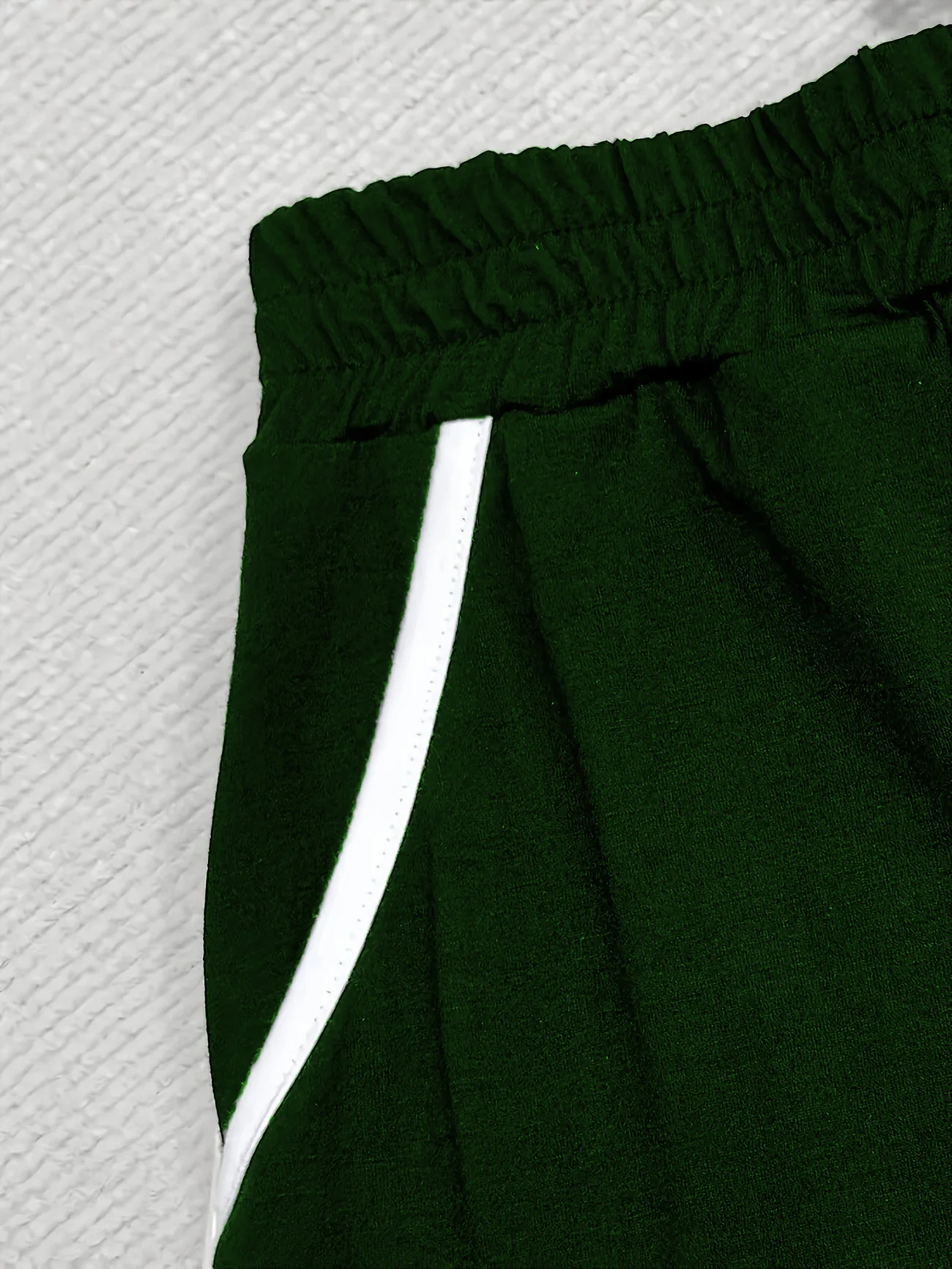 Plus Size Color-Block Cropped Pants