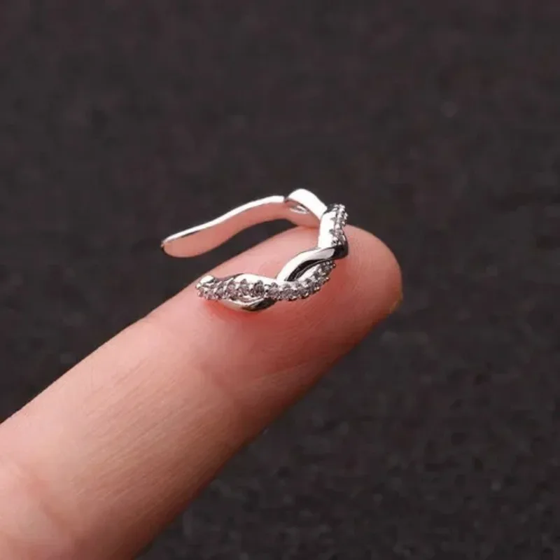 Leaf-Shaped Metal Ear Cuff