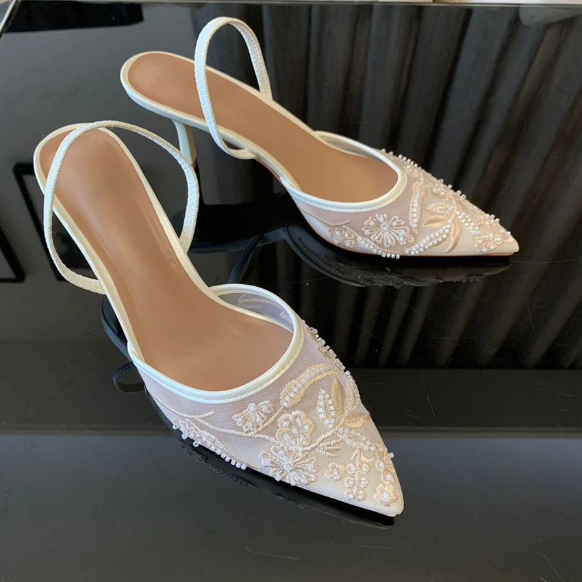 Women's White Shoes with Floral Embroidery