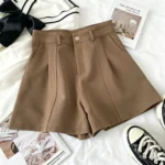 شورت واسع بقصّة حرف A مع جيوب وأزرار أمامية — صورة 6