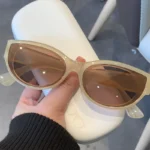 طقم نظارات شمسية صغيرة بعين القطة — صورة 6