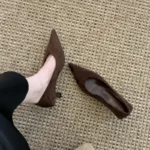 Elegant Pointed-Toe High-Heel Shoes — Image 3