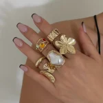خاتم مفتوح بزهرة معدنية غير منتظمة — صورة 2