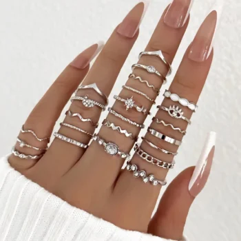 طقم ثلاثة وعشرين خاتماً بزركون لامع