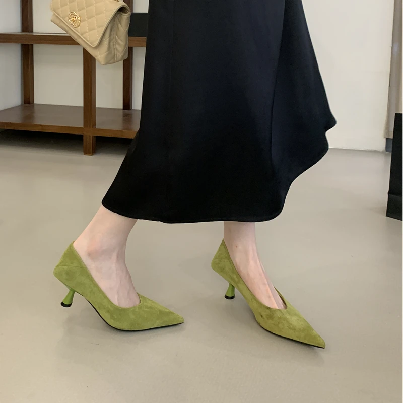 Elegant Pointed-Toe High-Heel Shoes