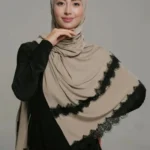 شال جيرسي طويل بحافة دانتيل