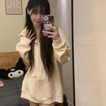 Sporty Hoodie with Zipper — Image 4