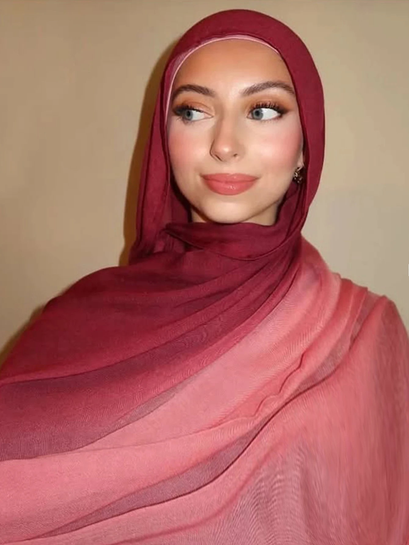 طرحة بتدرّج لونين