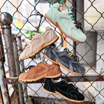 Sneakers