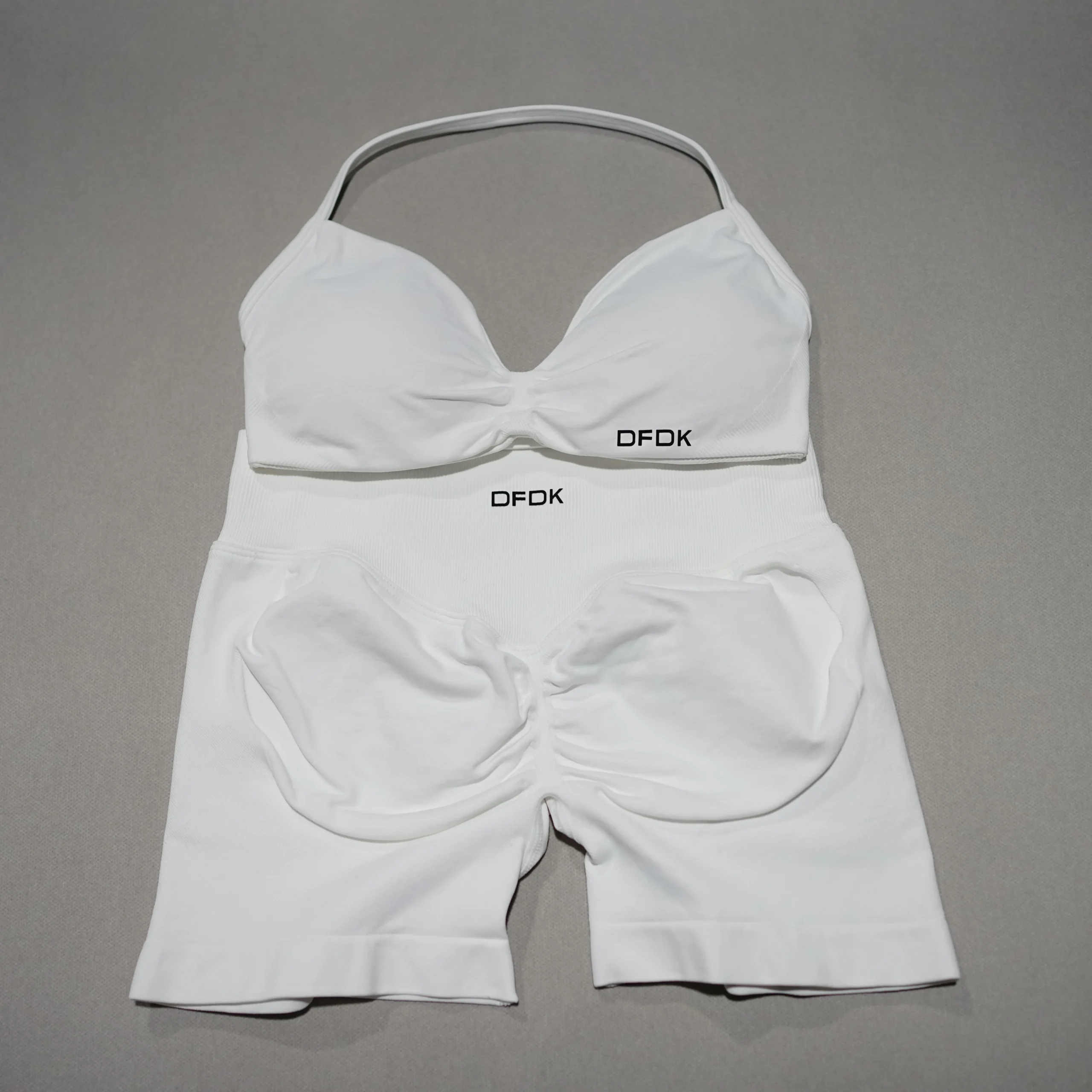 2-Piece Stretchy Sports Set with Front Tie