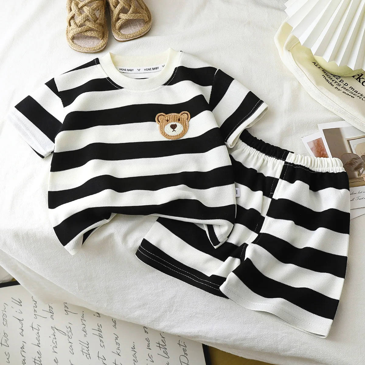 Kids' 2-Piece Set with Short Sleeves and Shorts