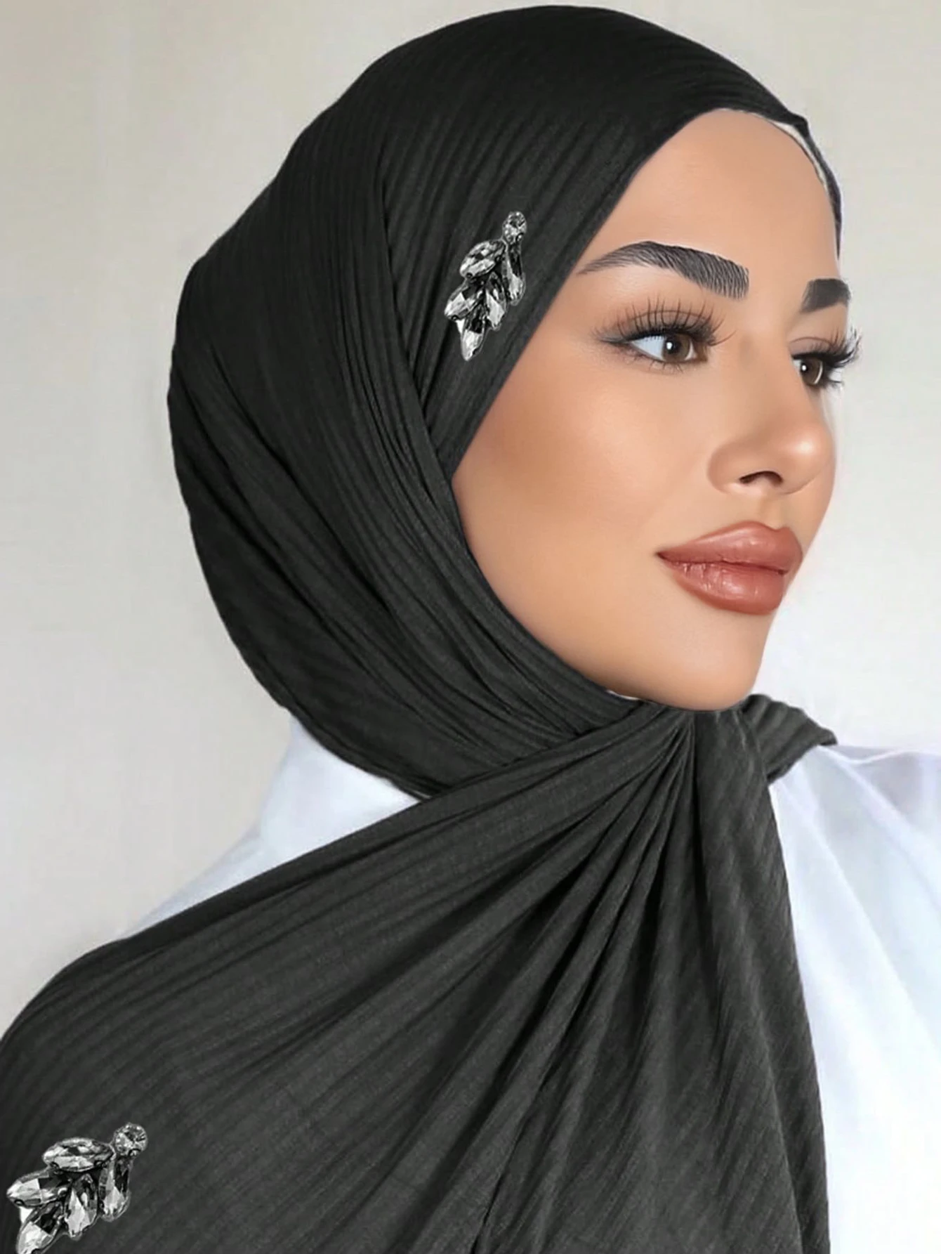 طرحة بأحجار لامعة مضلّعة — صورة 7