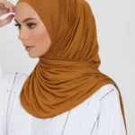 طرحة جيرسي طويلة بلون سادة