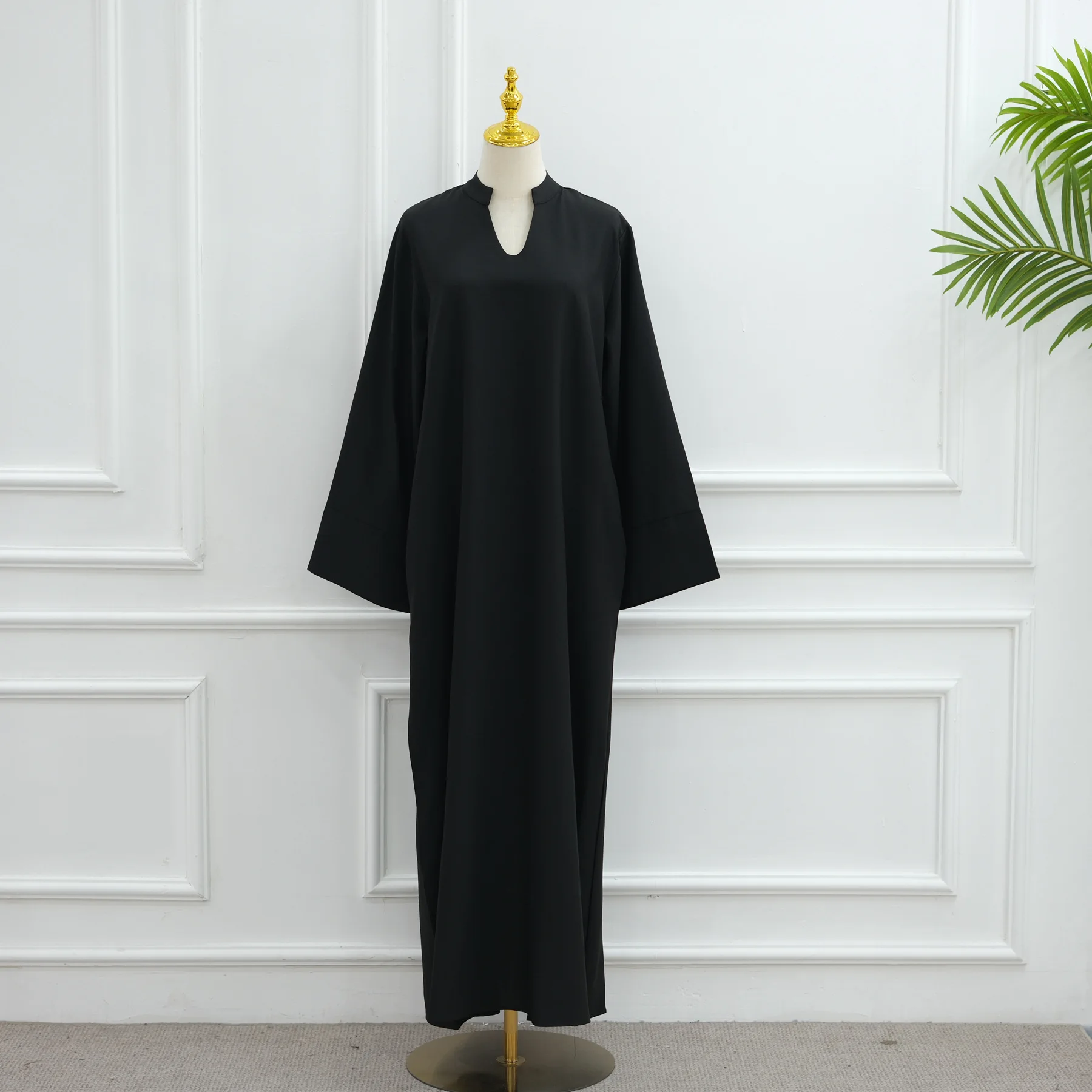 Dubai-Style Modest Eid Dress — Image 38