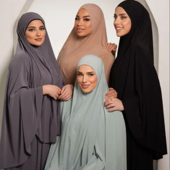 جلباب طويل خفيف