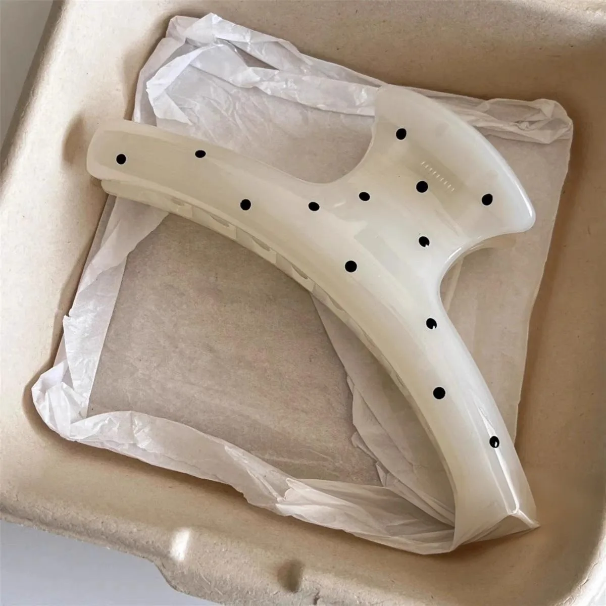 Large Korean-Style Acrylic Hair Clip