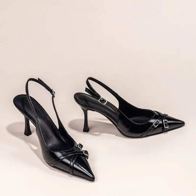 Pointed-Toe Shoes