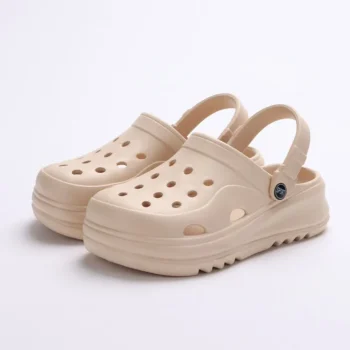 Closed-Toe Sandals with Thick Wide Sole