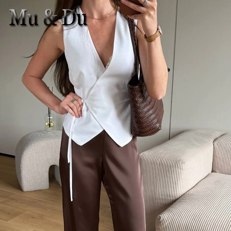 Lightweight Linen-Blend V-Neck Open-Front Vest