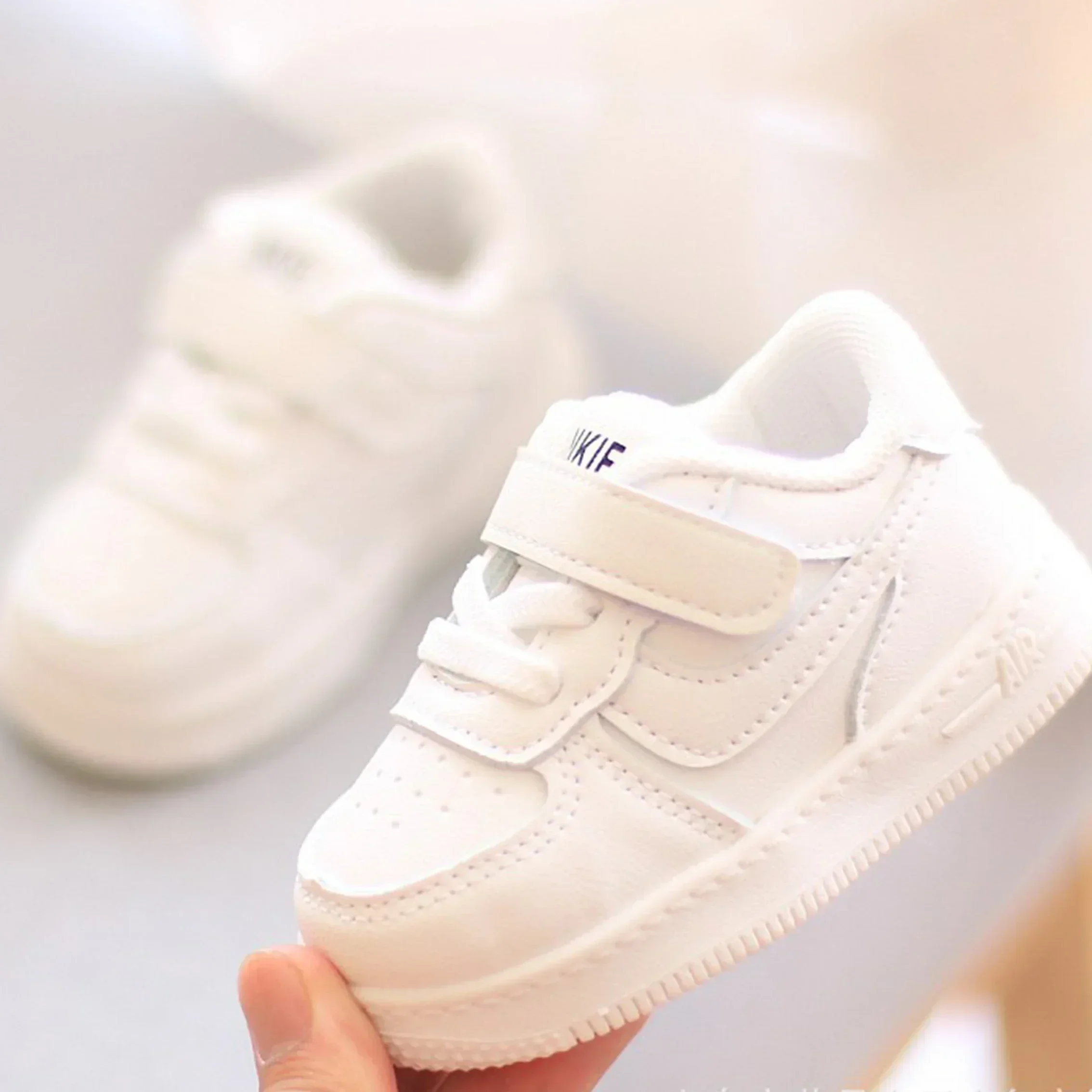 Kids' Winter Sneakers