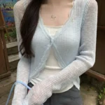 Lace Crop Top with Single Button — Image 4