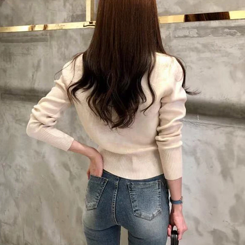 كارديجان نسائي بألوان هادئة