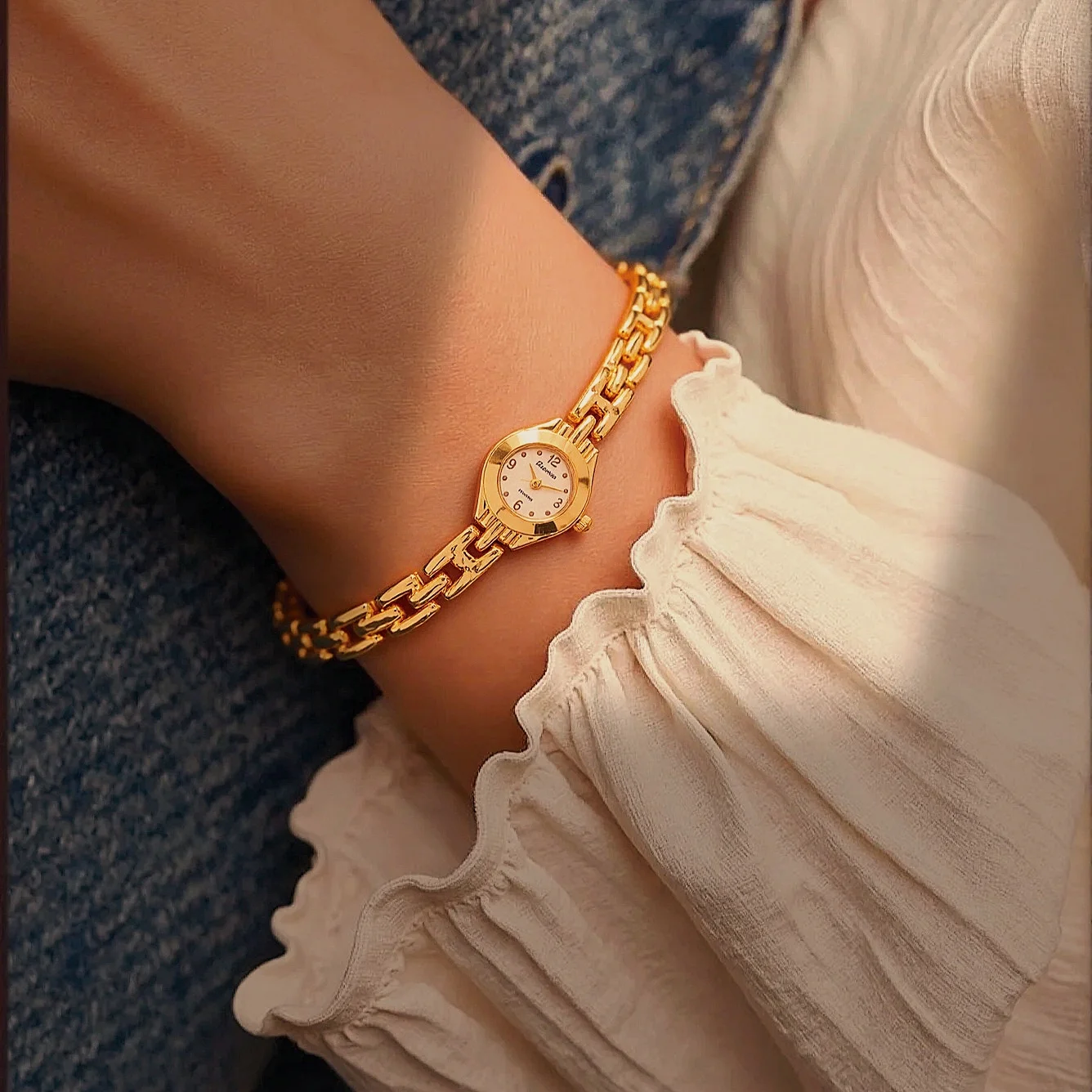 ساعة أنيقة — صورة 43