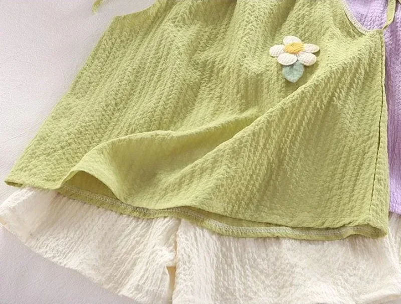 Girls' Floral Set with Vest — Image 9