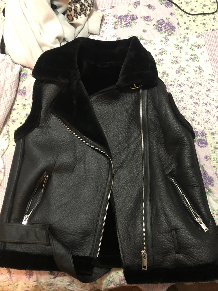 Faux Fur Vest with Turn-Down Collar and Zip Closure