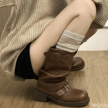 بوت بطراز كلاسيكي