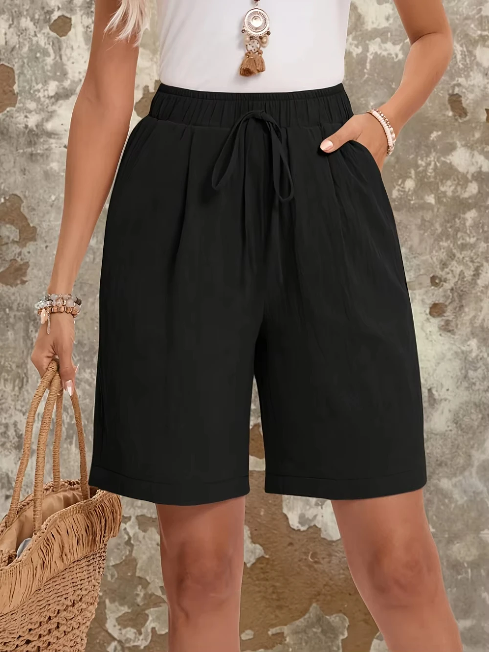 Loose Summer Shorts with Side Pockets and Comfy Elastic Waist