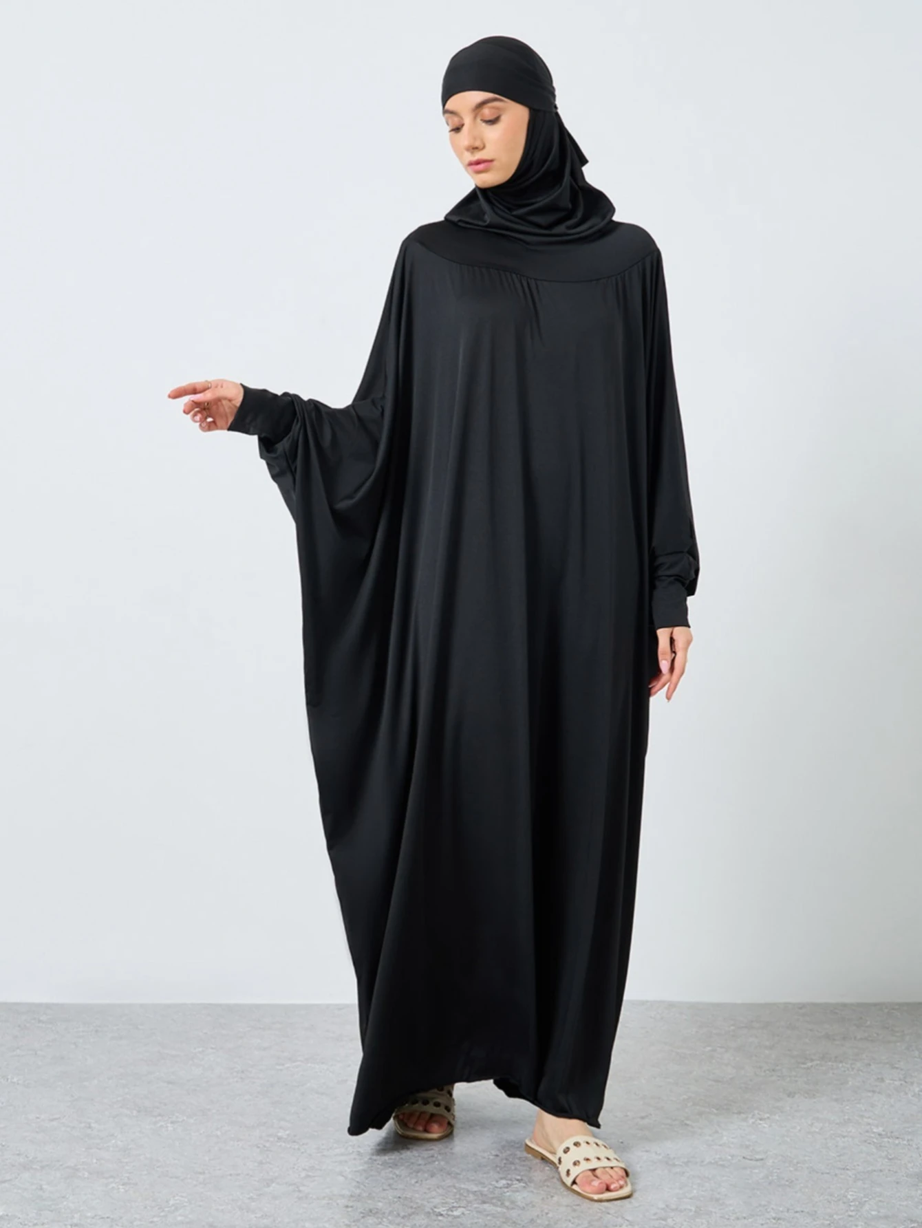 Long Sleeve Prayer Abaya with Hood