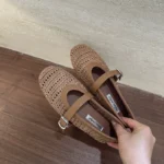Hollow-Out Summer Flats — Image 4