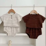 طقم رضّع بتيشيرت مخطط وشورت — صورة 4