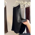 تنورة ساتان بليسيه سادة طويلة — صورة 3