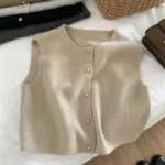 صديري نسائي تريكو بأزرار ذهبية — صورة 4