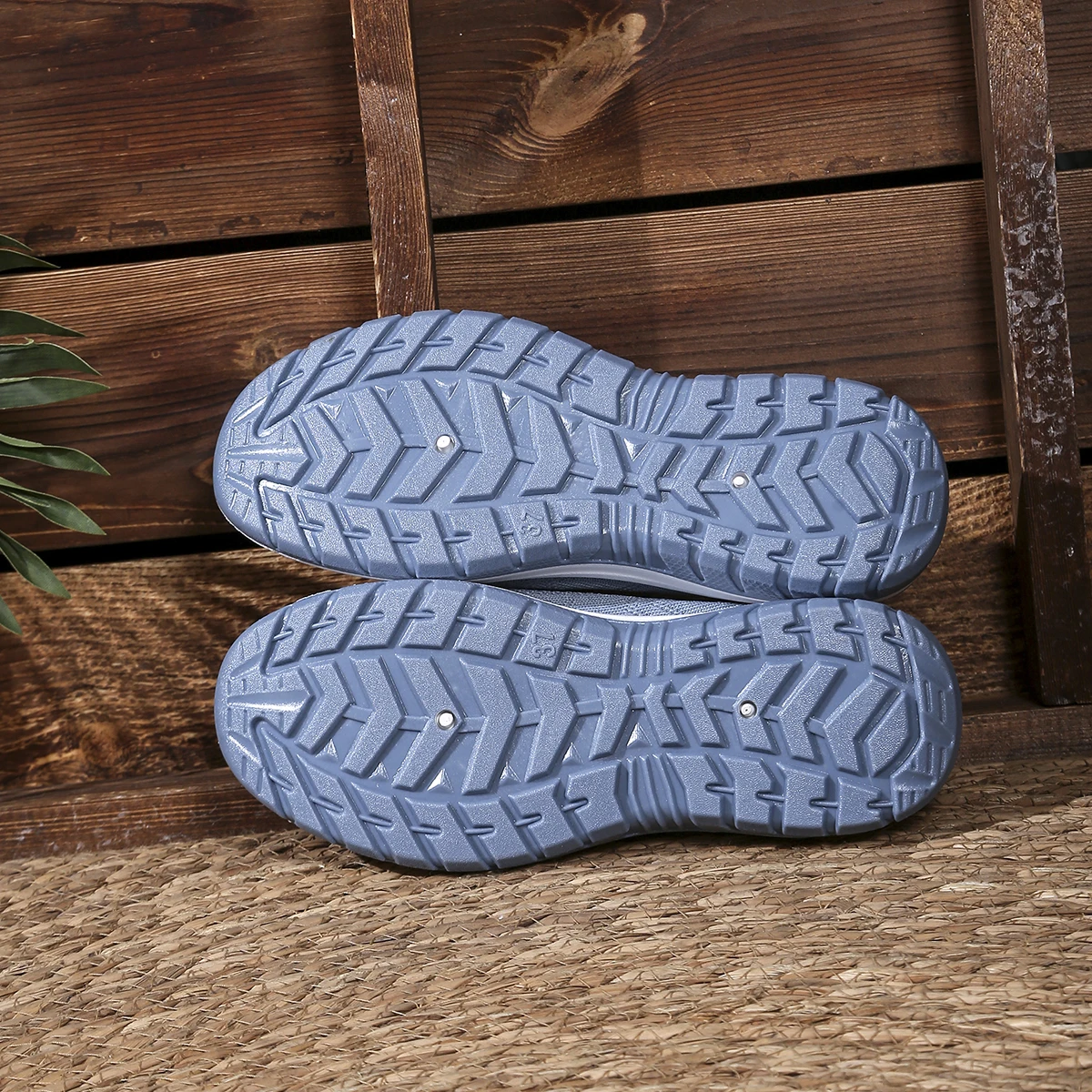Women's Casual Summer Shoes with Ribbed Sole