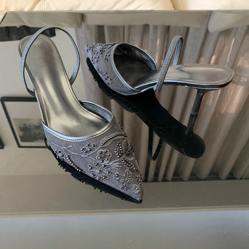 Women's White Shoes with Floral Embroidery