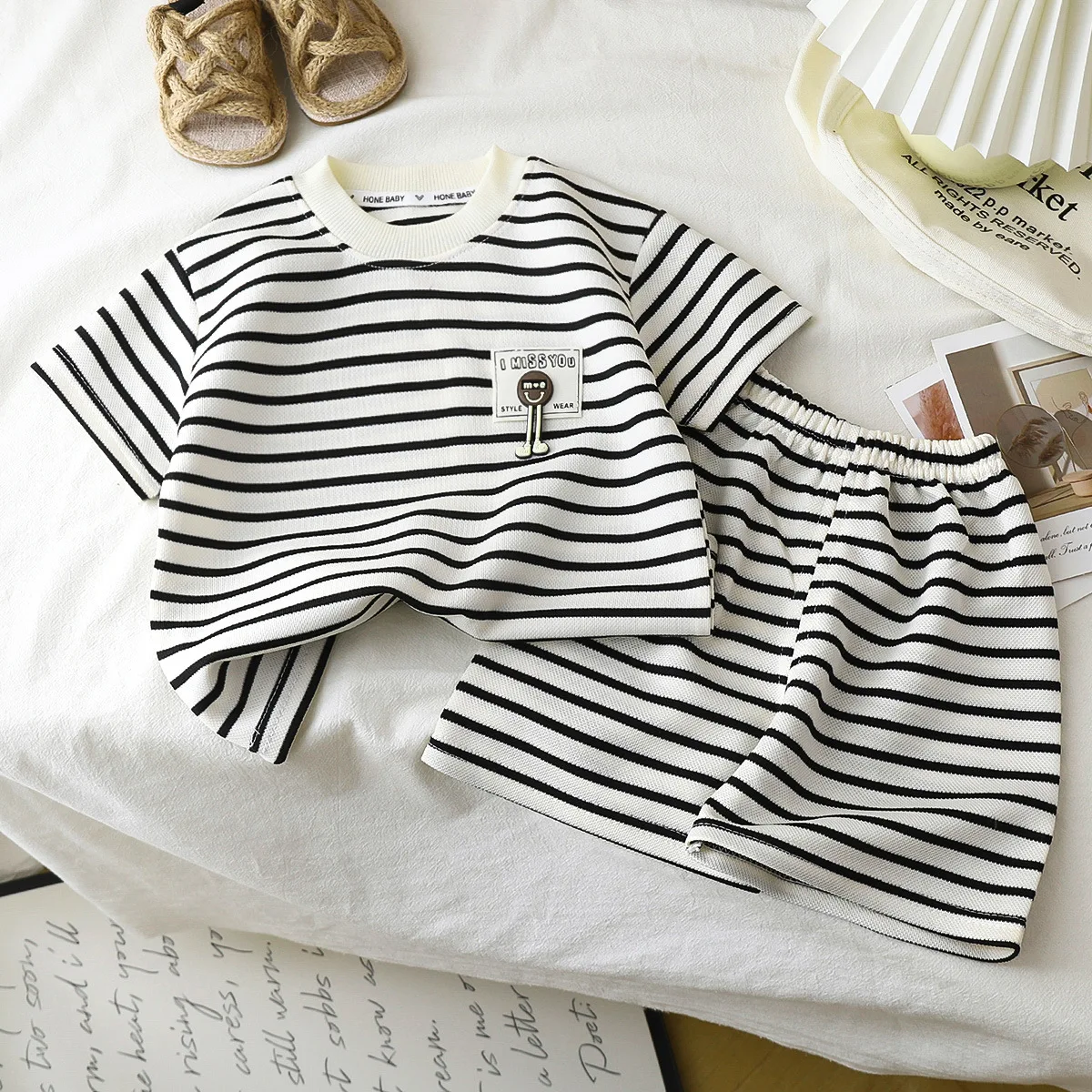 Kids' 2-Piece Set with Short Sleeves and Shorts