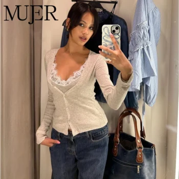 كارديجان بدانتيل بأزرار