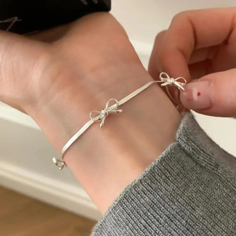 Shiny Bow Bracelet