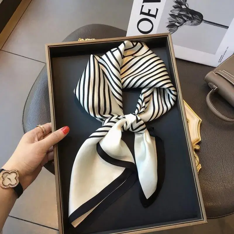 Korean-Style Striped Brocade Scarf