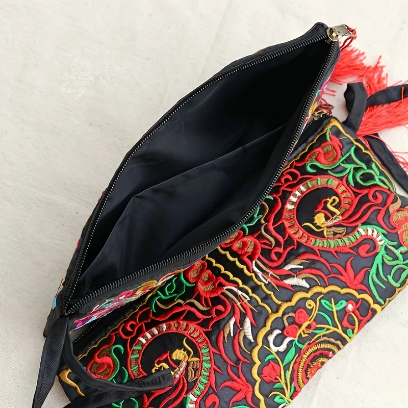 Heritage-Style Embroidered Long Wallet