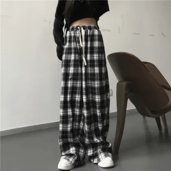 بنطال كاروهات رياضي