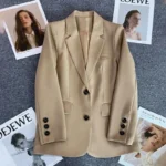 Elegant Long Blazer for a Work Look — Image 3